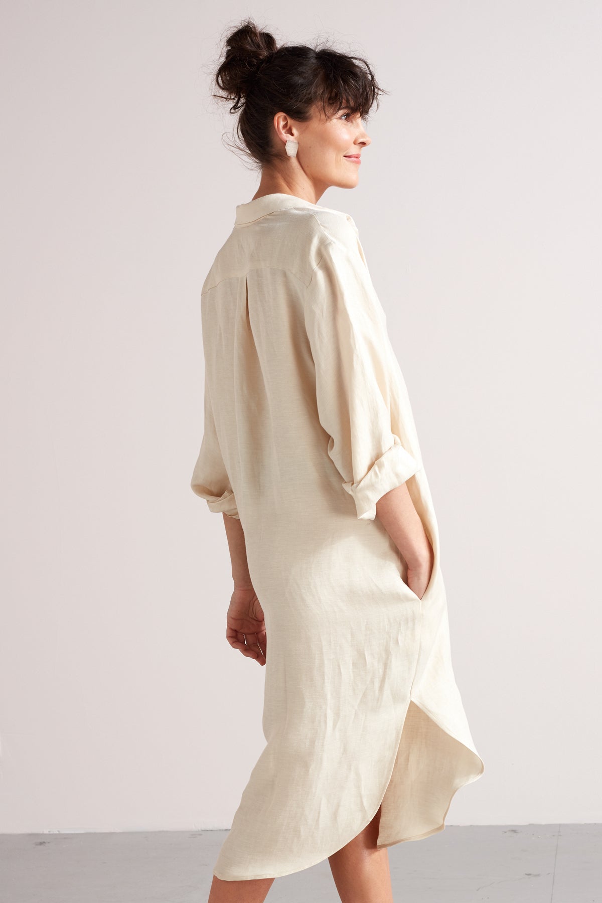 ANRI midi linen shirt dress in light cream