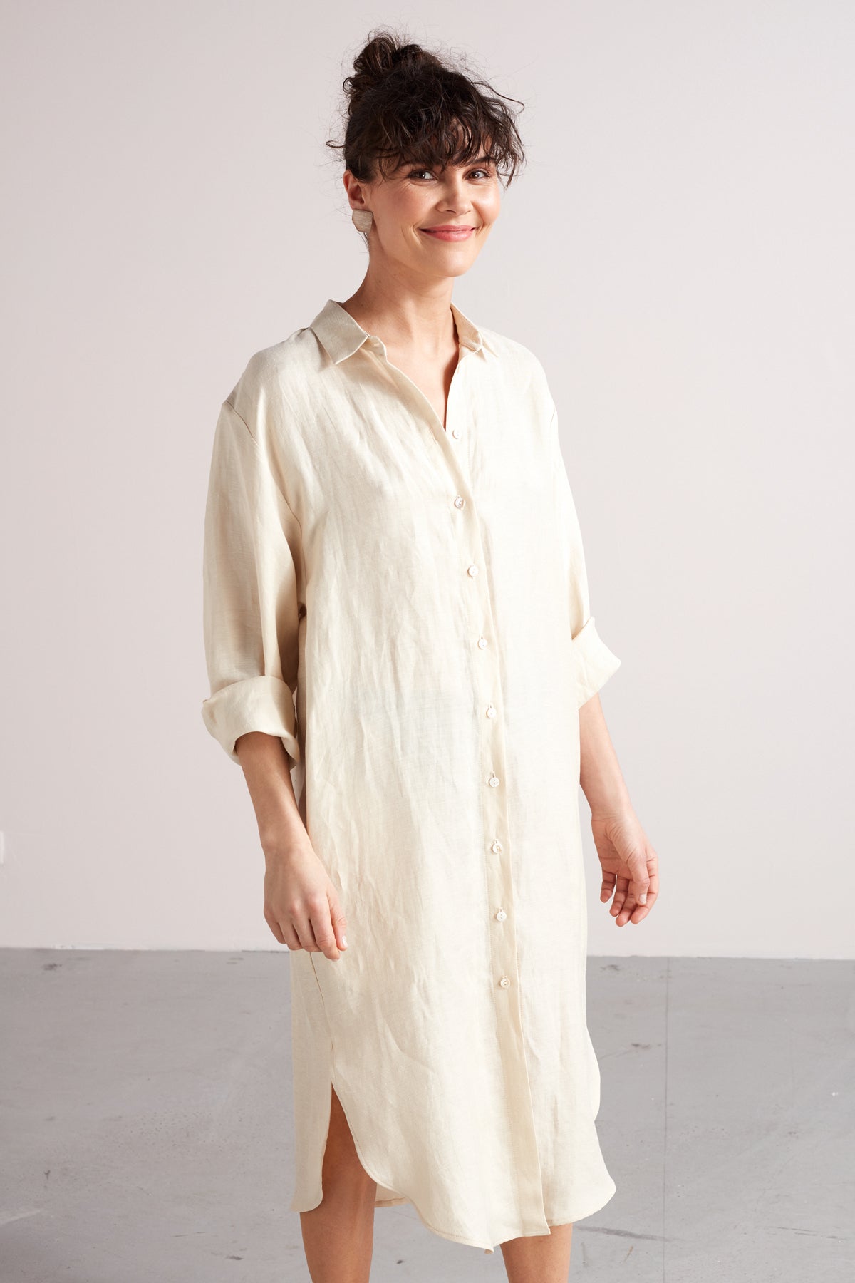 ANRI midi linen shirt dress in light cream