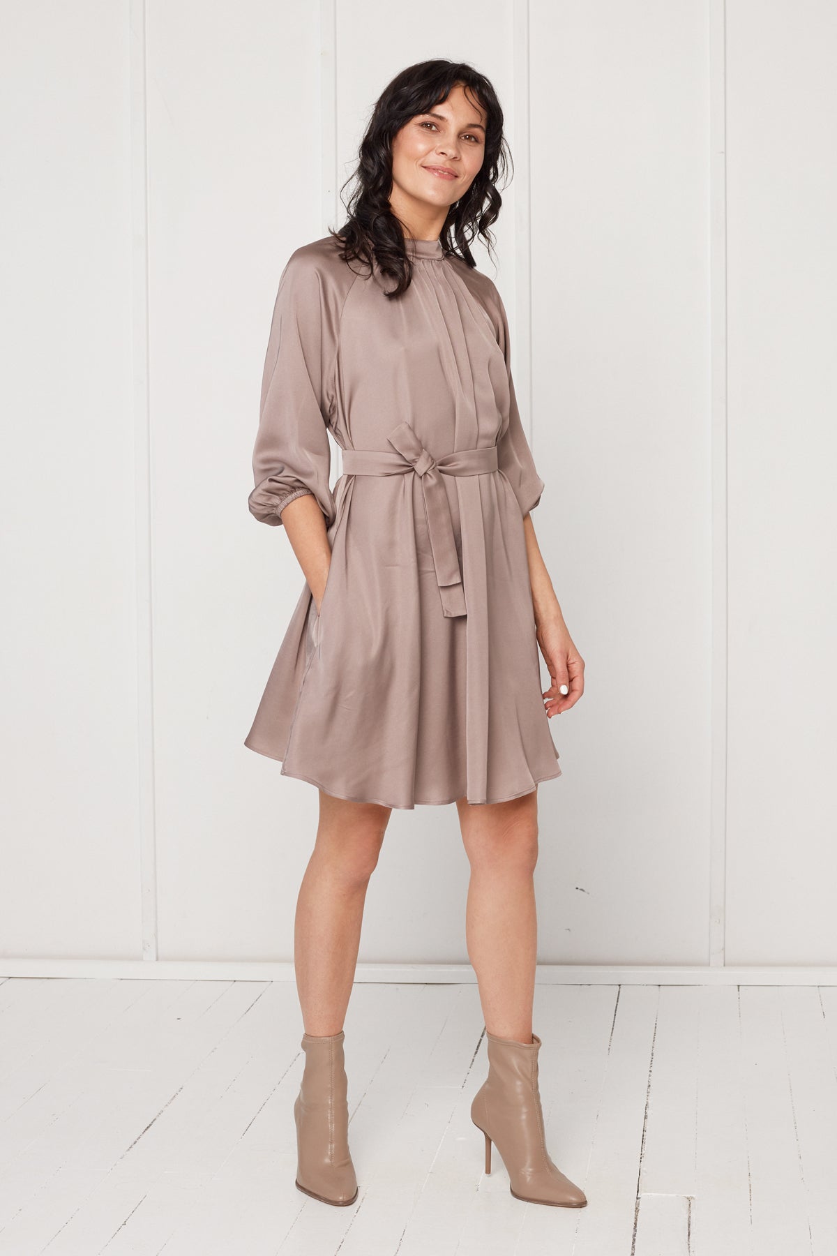 LILA fluttering midi dress in taupe