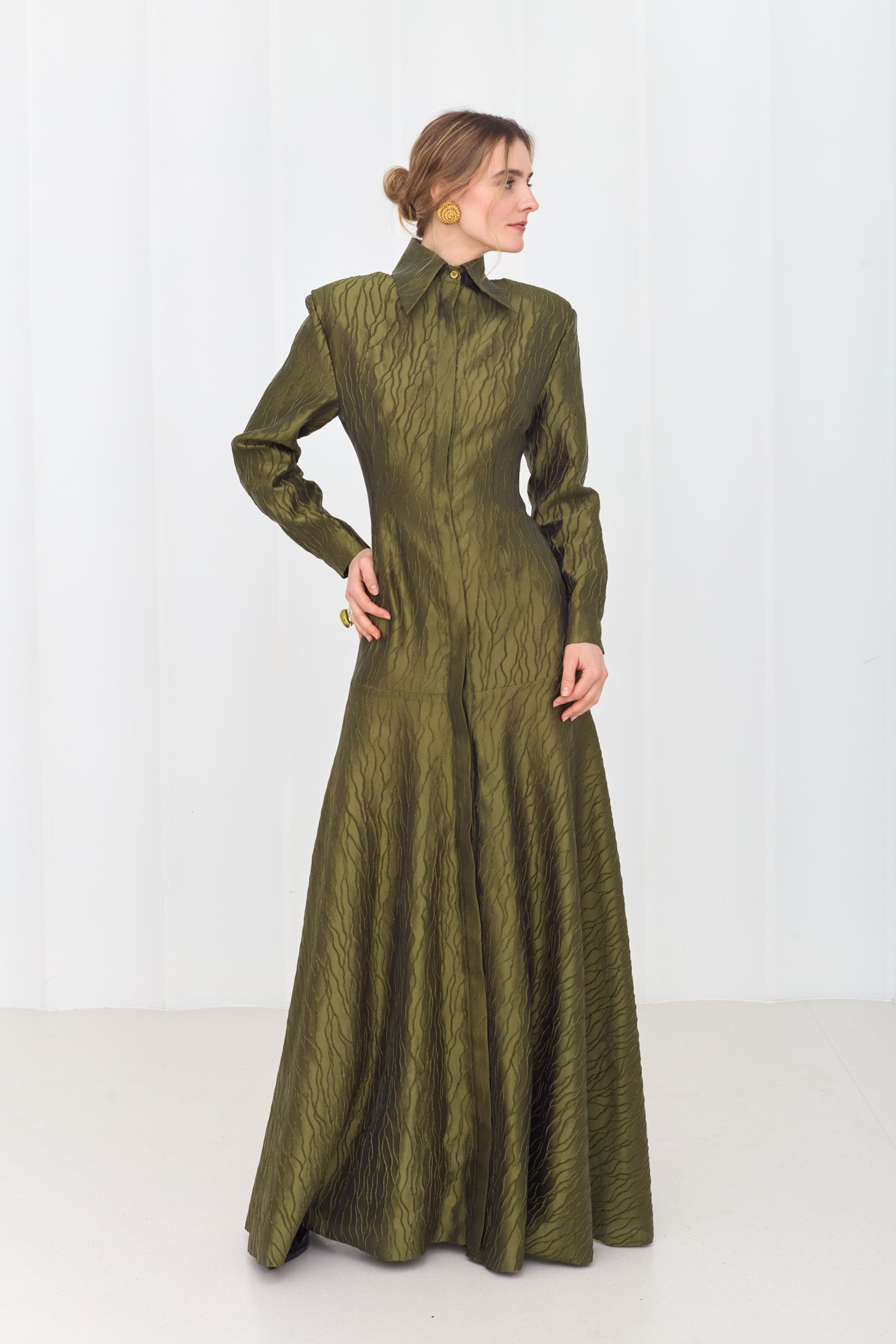 SERENA Elegant Olive Green Maxi Dress with Flared Skirt