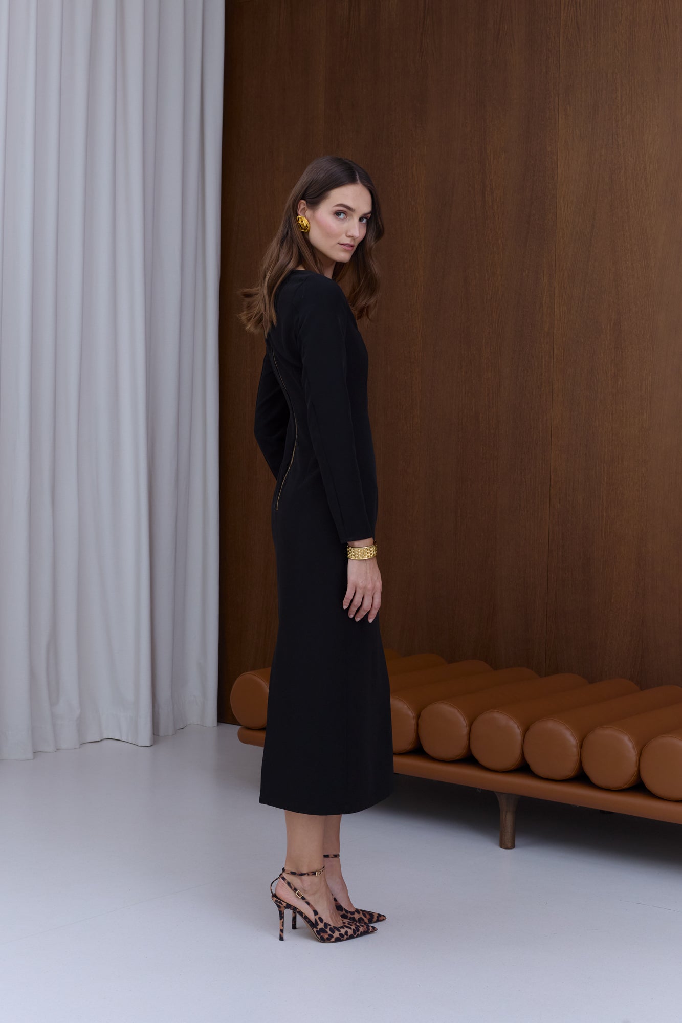 SELMA Black Midi Bodycon Dress