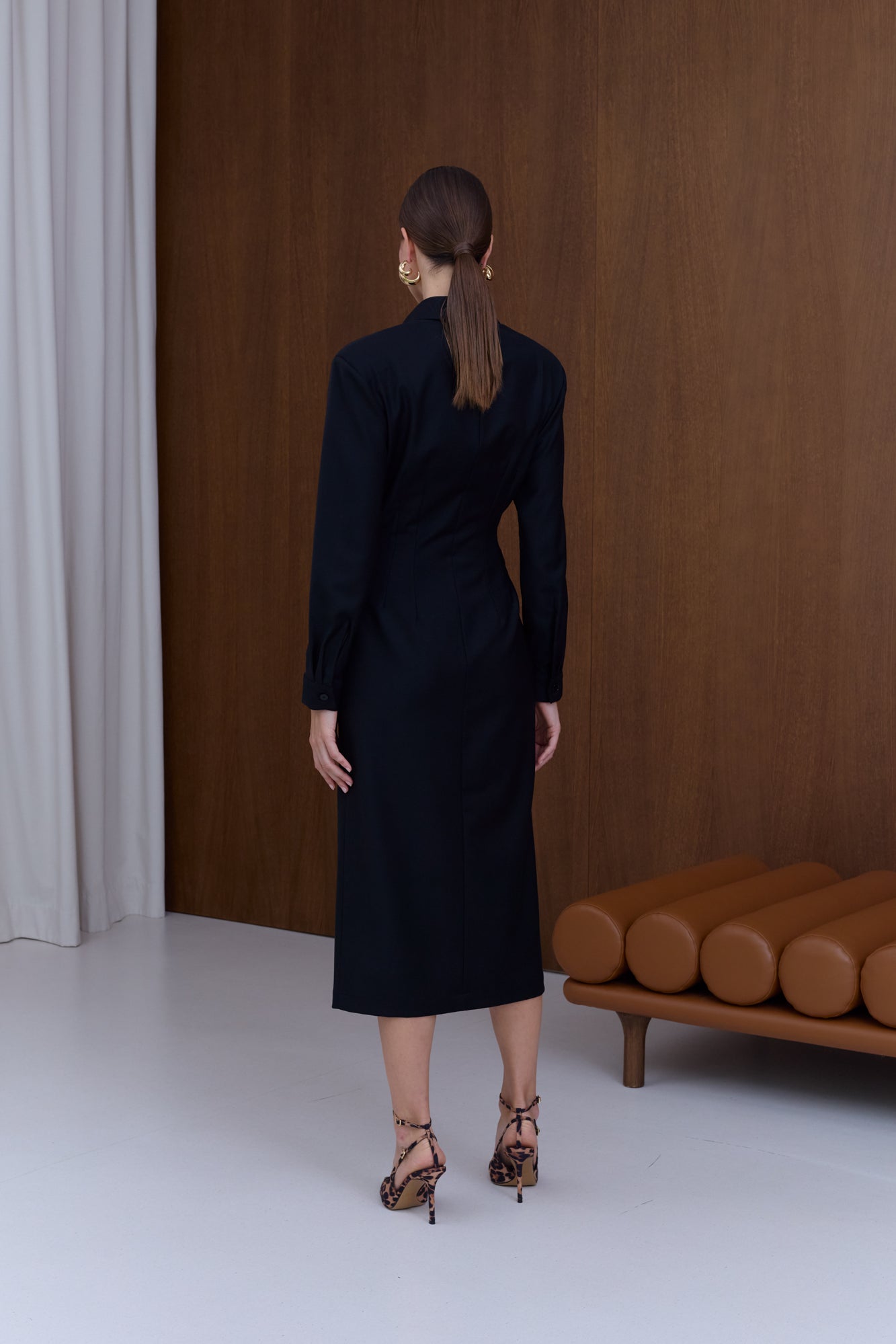 EDITH Black Wool Midi Dress