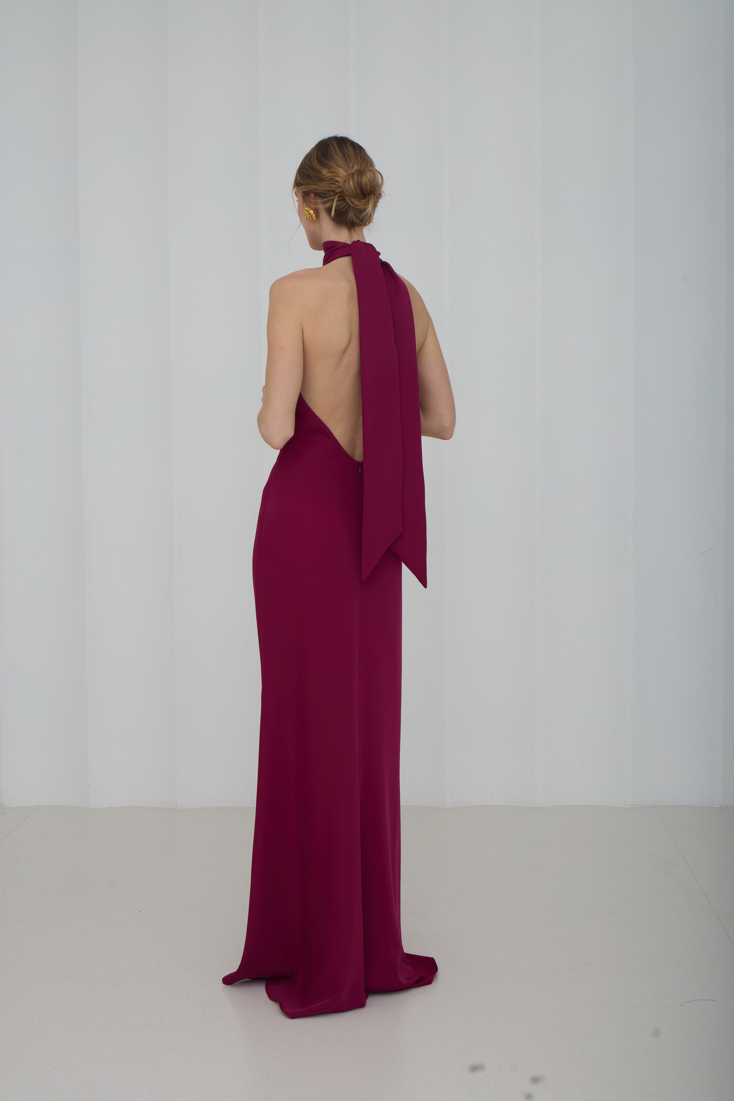 VALERIE Sodriai Rožinė ilga suknelė atvira nugara