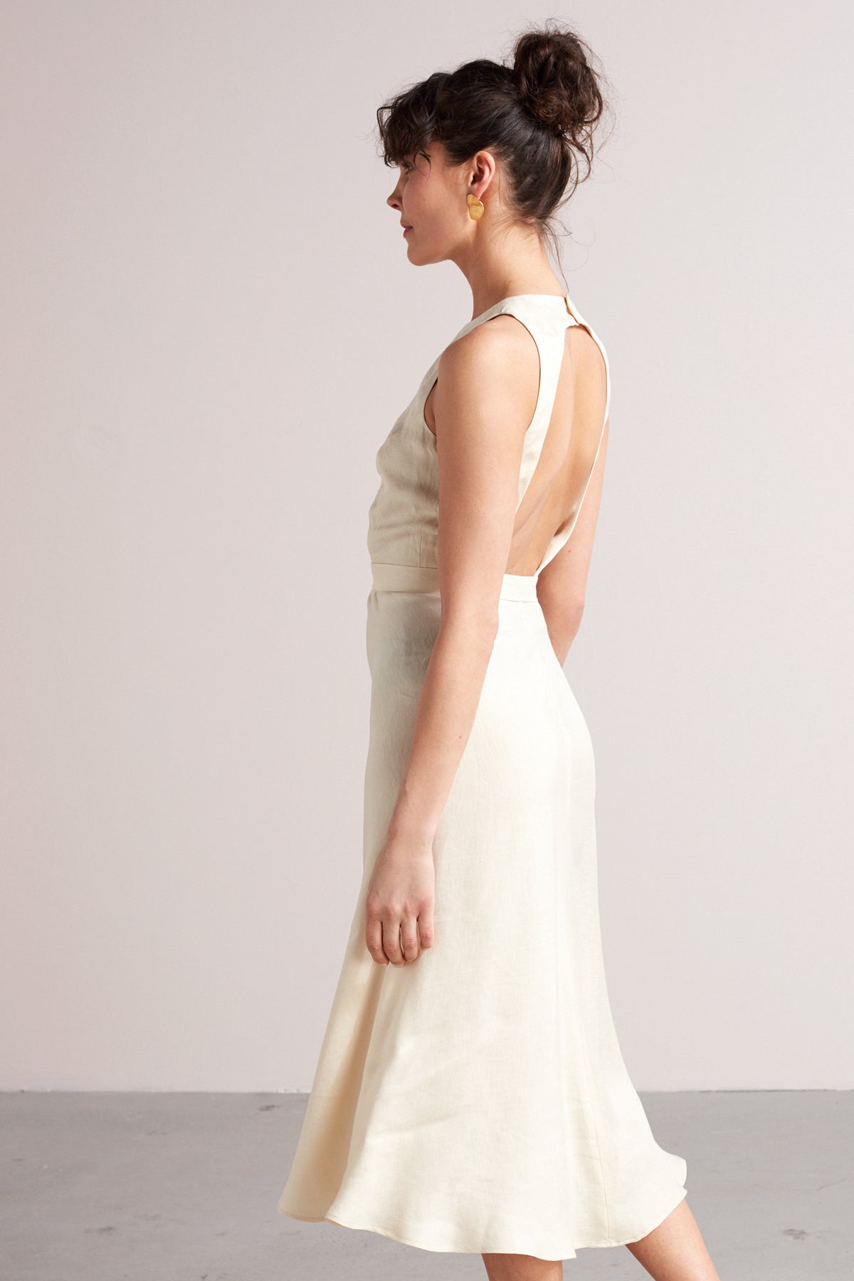 AMILA open back linen midi dress in light cream