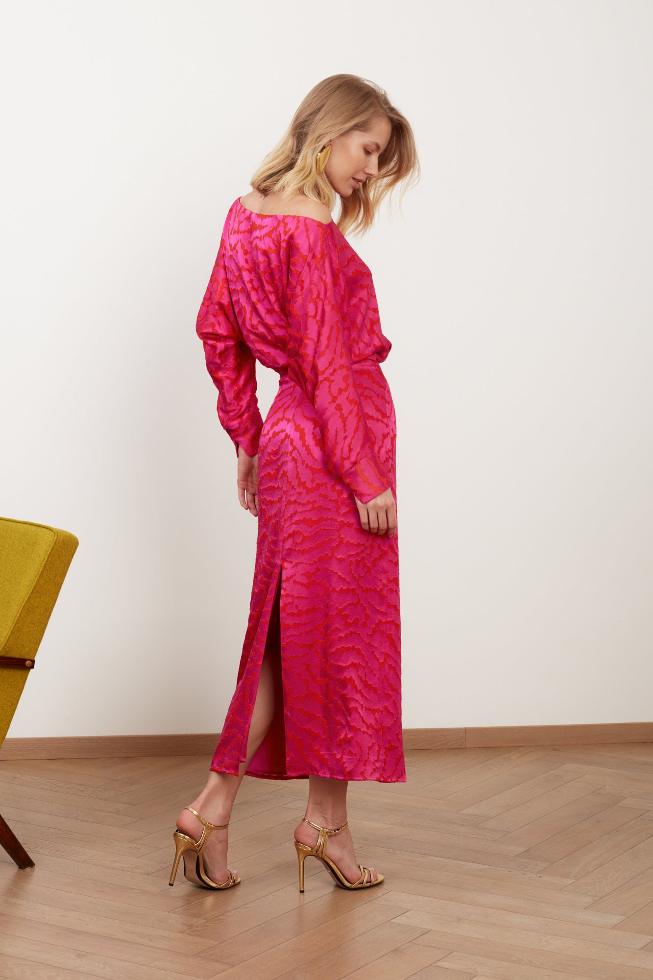 LIBRA red fuchsia print off-the-shoulder midi dress