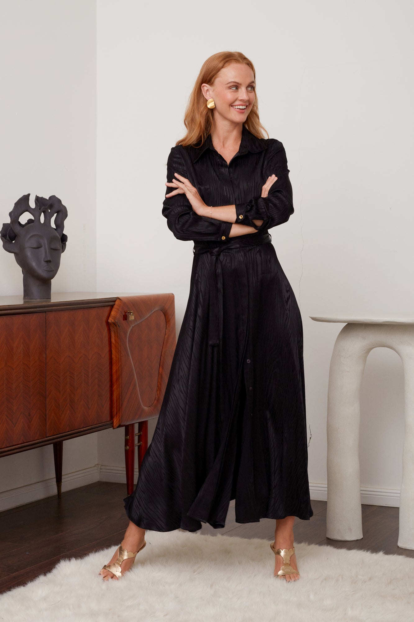 PAOLA Black Jacquard Viscose Shirt Midi Dress - Sophisticated Jacquard Fabric