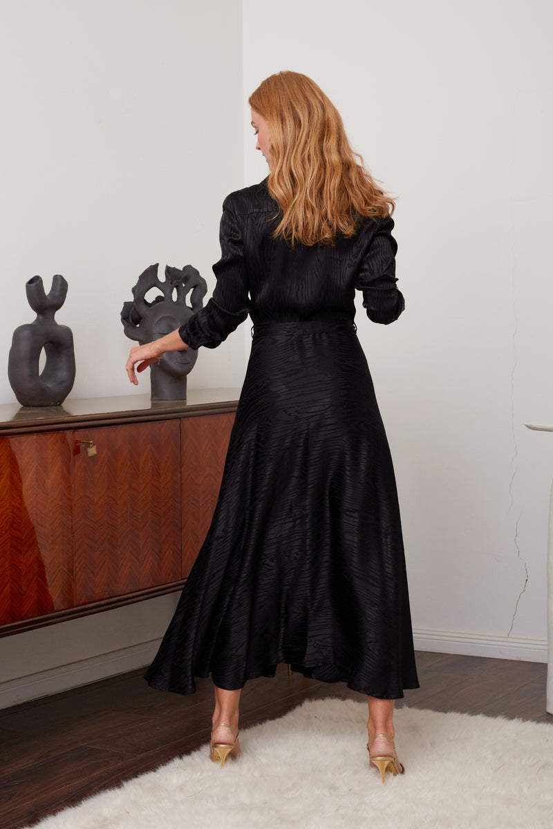PAOLA Black Jacquard Viscose Shirt Midi Dress - Timeless and Modern Design