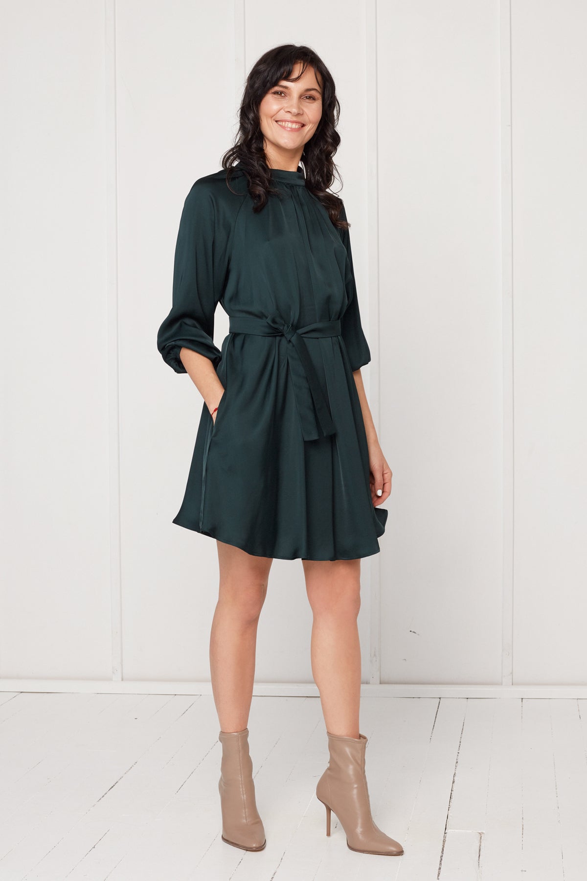 LILA fluttering midi dress in dark green