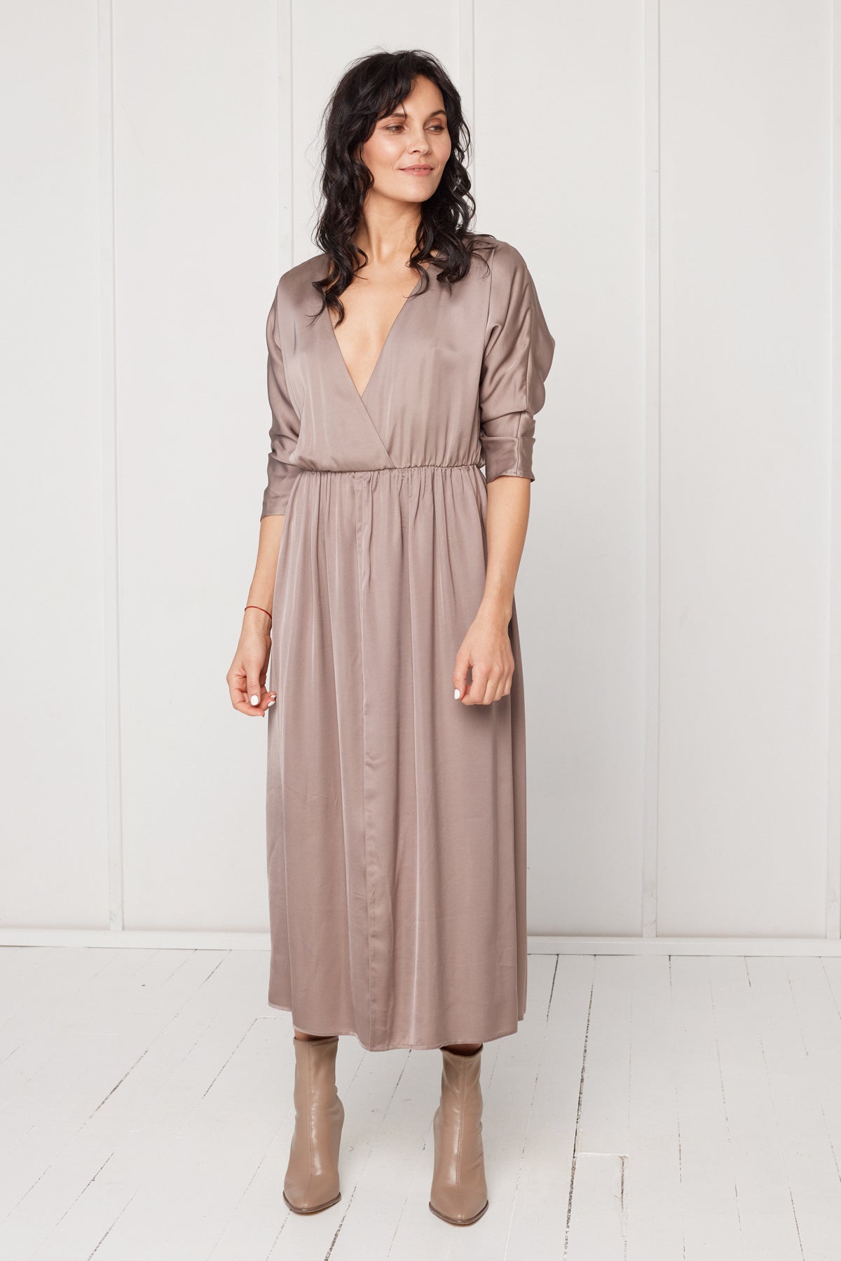 CIARA oversized kimono sleeve midi dress in taupe