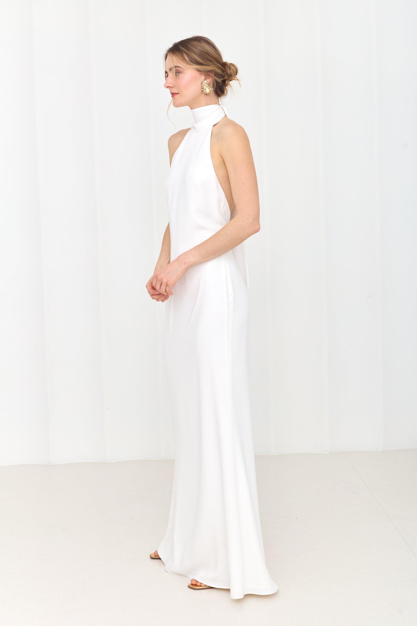 VALERIE Long White Minimalist Wedding Gown
