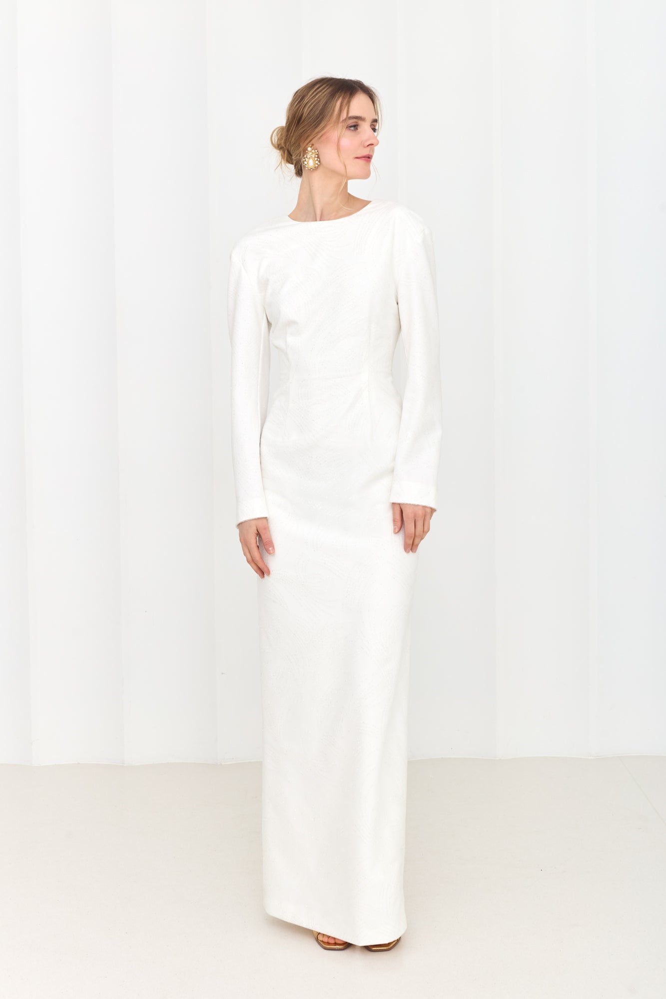 SAMANTA White Glliter Fabric Wedding Gown with Wavy Open Back