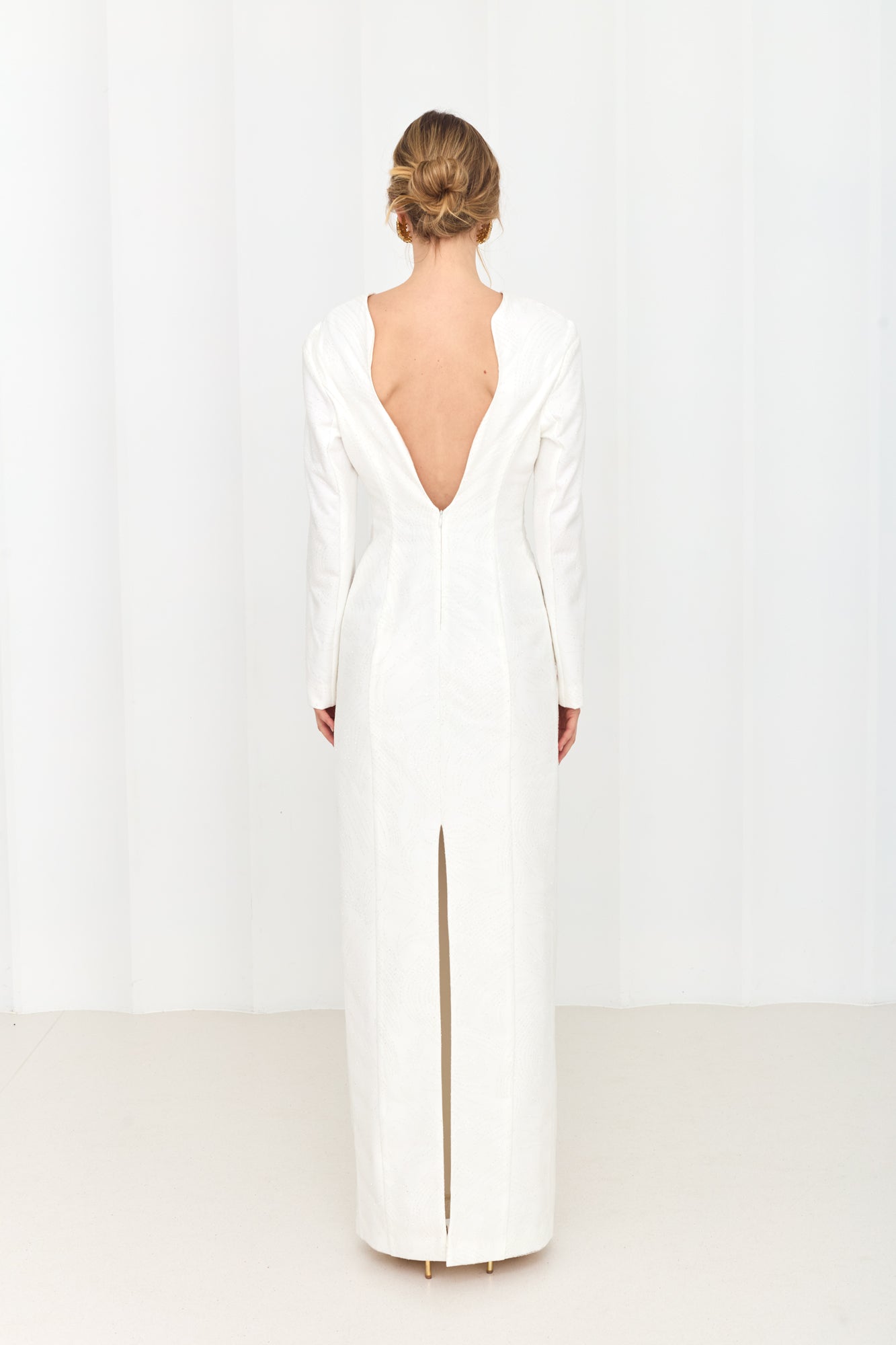 SAMANTA White Glliter Fabric Wedding Gown with Wavy Open Back