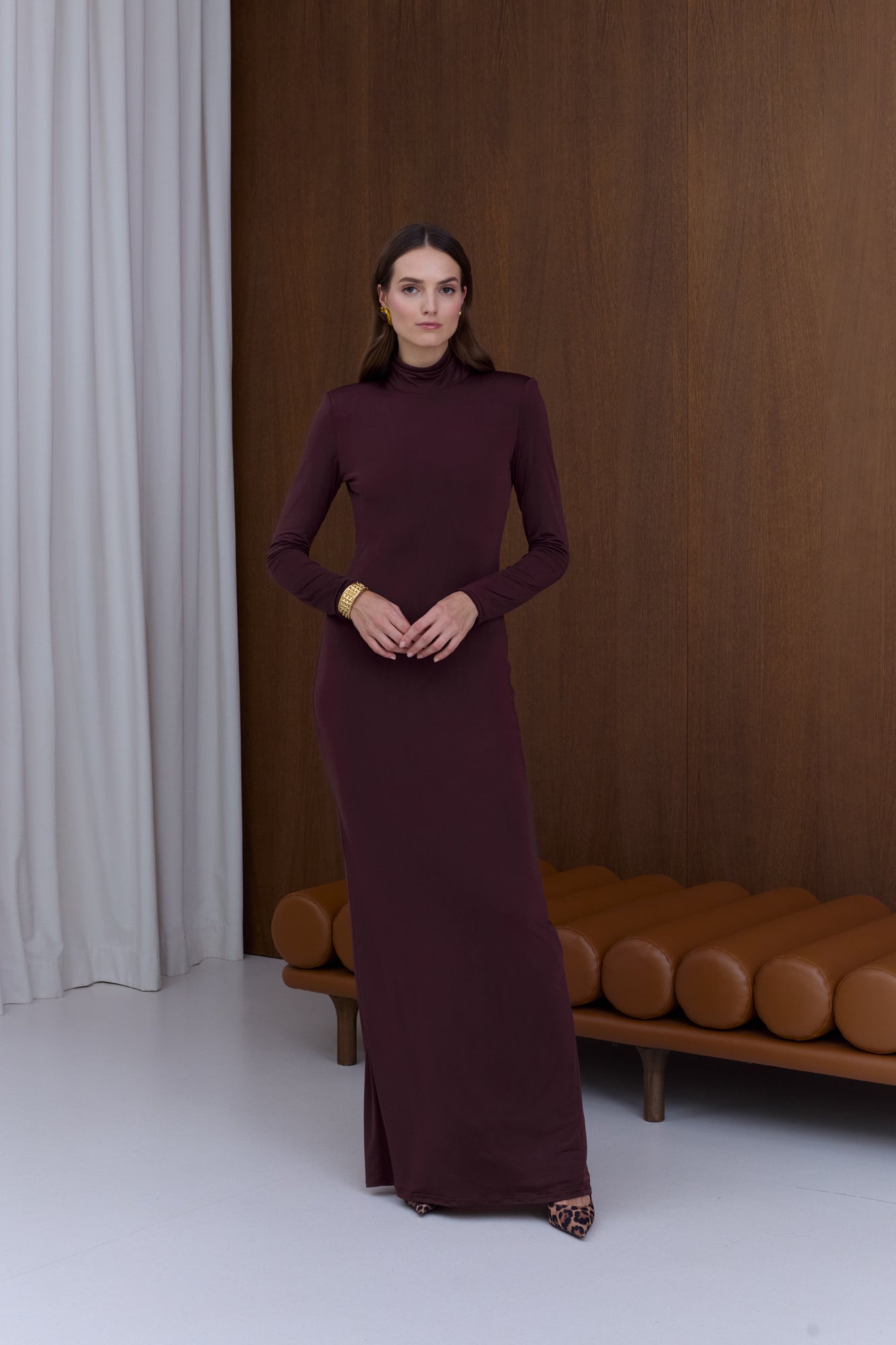 CINTIA Burgundy Open-Back Maxi Dress