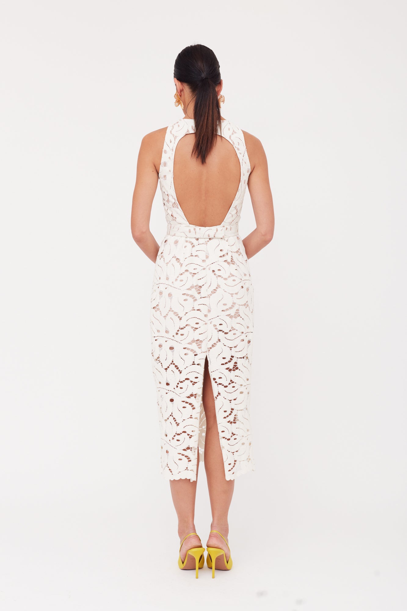 White Lace Midi Wedding Dress Open Back YEMA | UNDRESS White Lace Midi Wedding Dress Open Back YEMA | UNDRESS