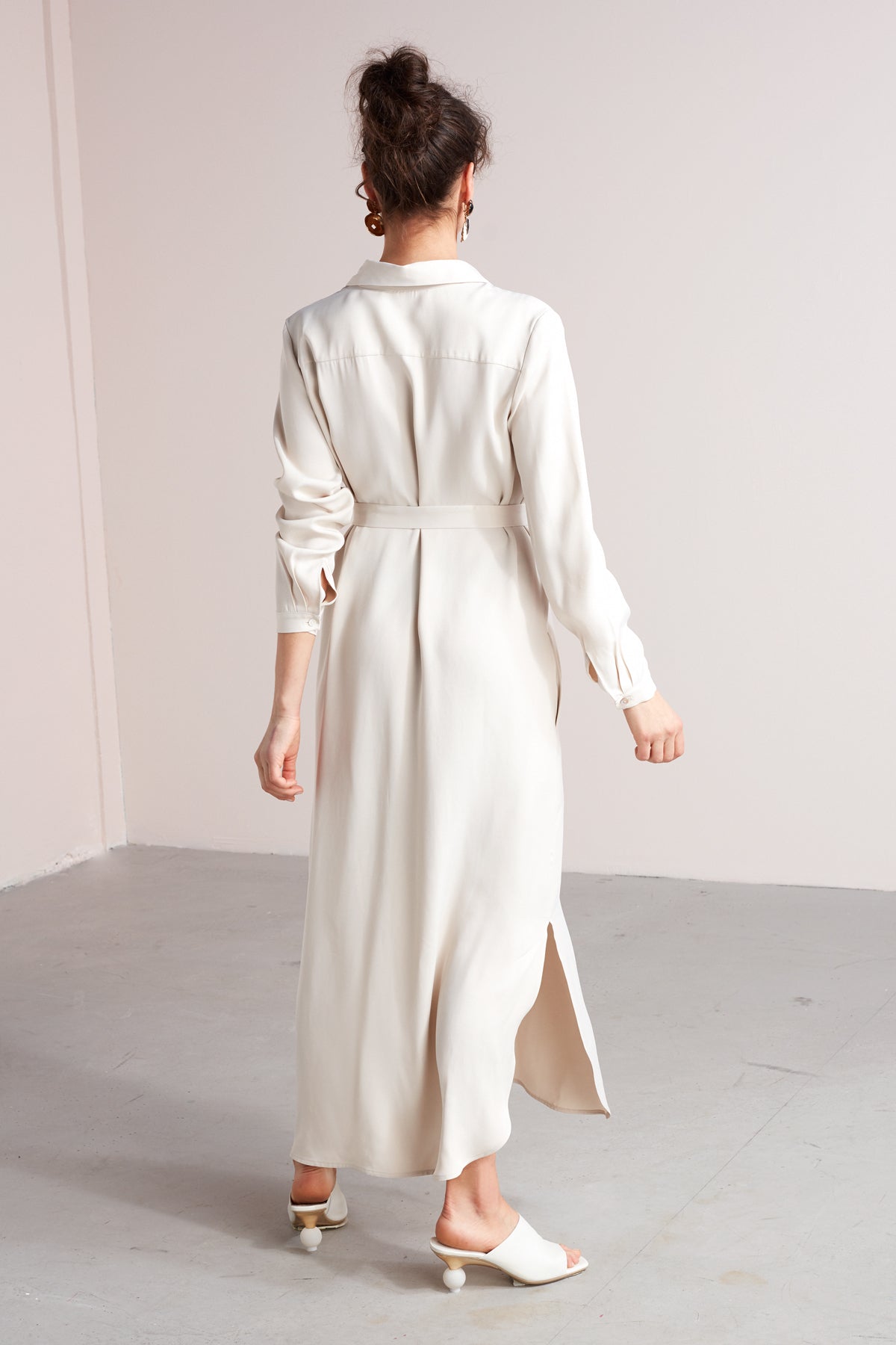 ZUMA A silhouette midi shirt dress in pearl white
