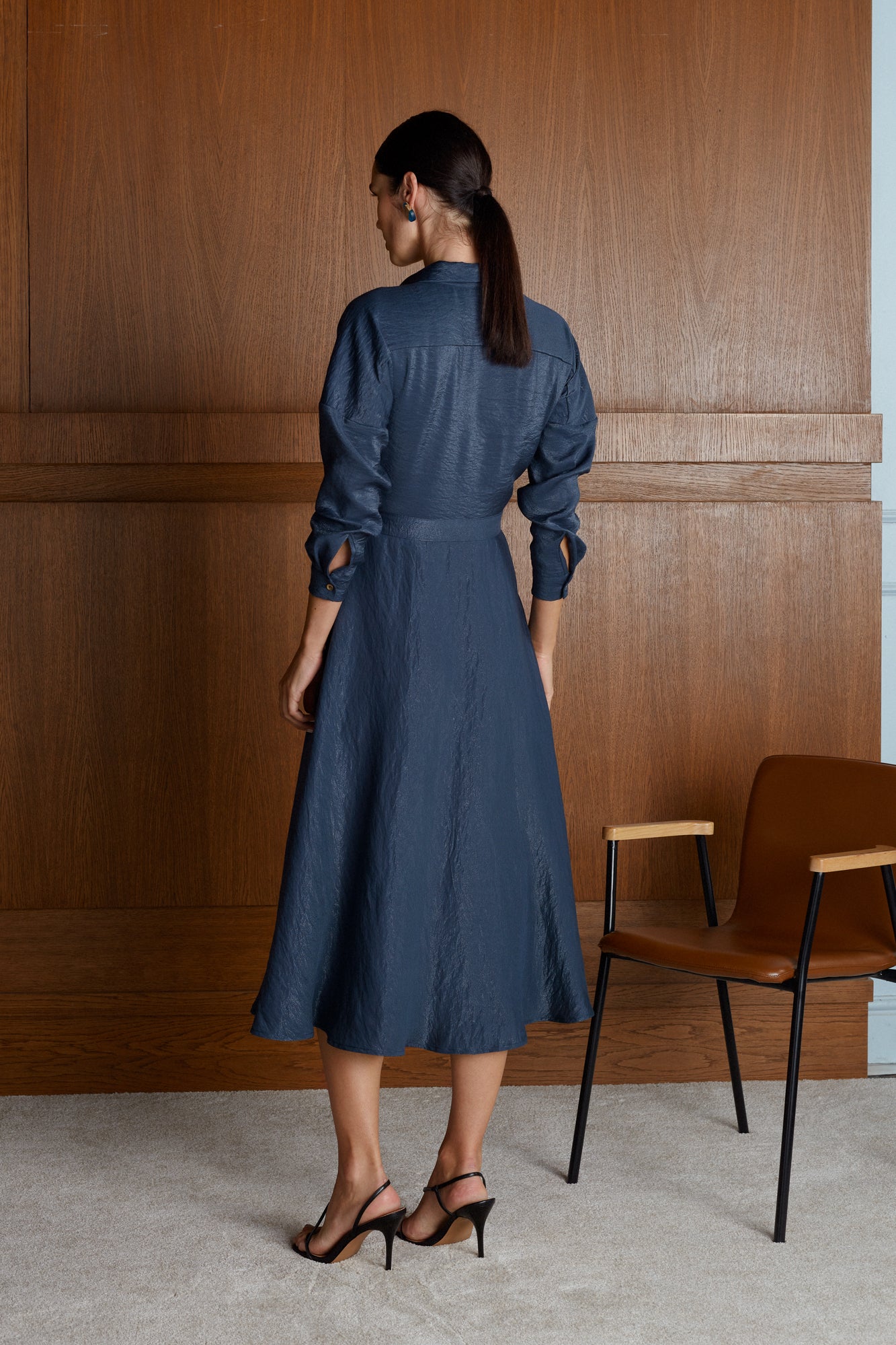 Dores Navy Blue Raglan Sleeves Midi Shirt Dress With Circle Skirt