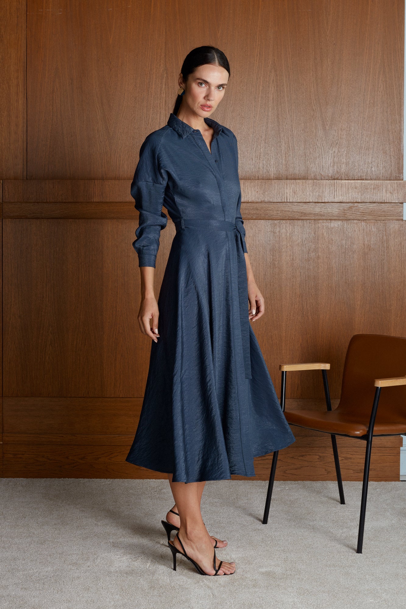 Dores Navy Blue Raglan Sleeves Midi Shirt Dress With Circle Skirt