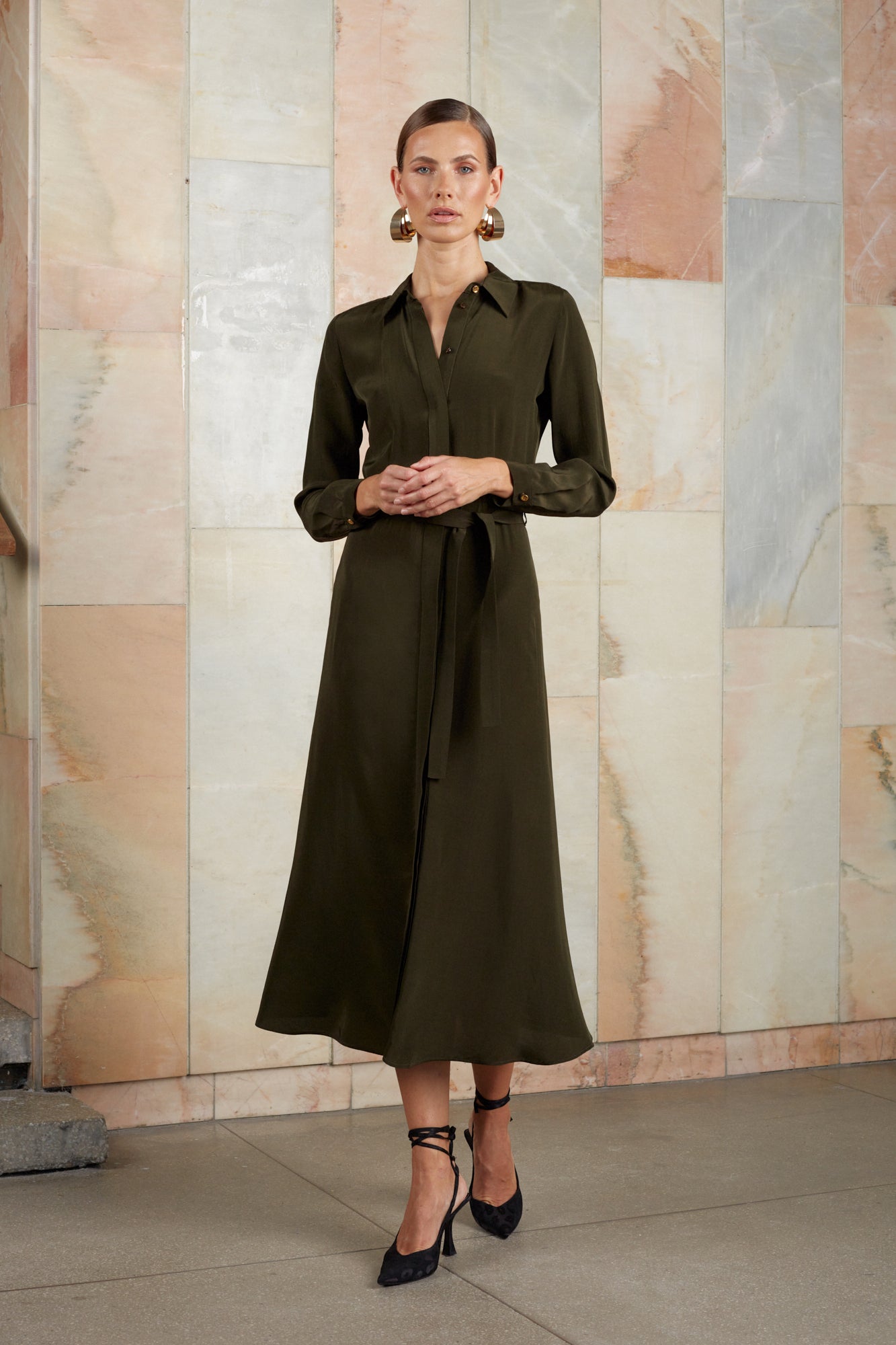 Elegant Khaki midi shirt dress 