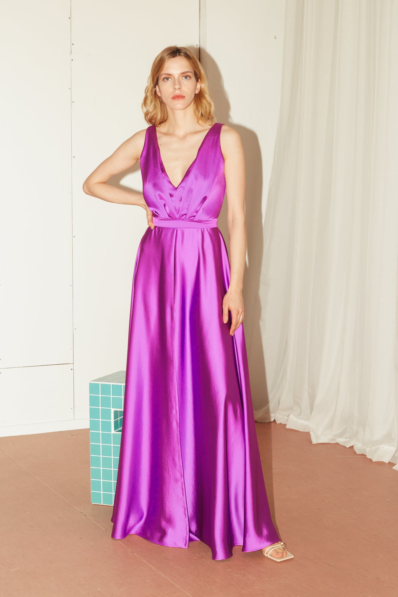 fuchsia dress for beach wedding